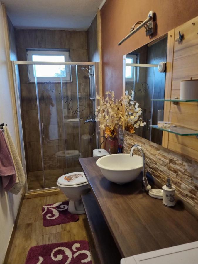 Apartment Zara Funtana Luaran gambar